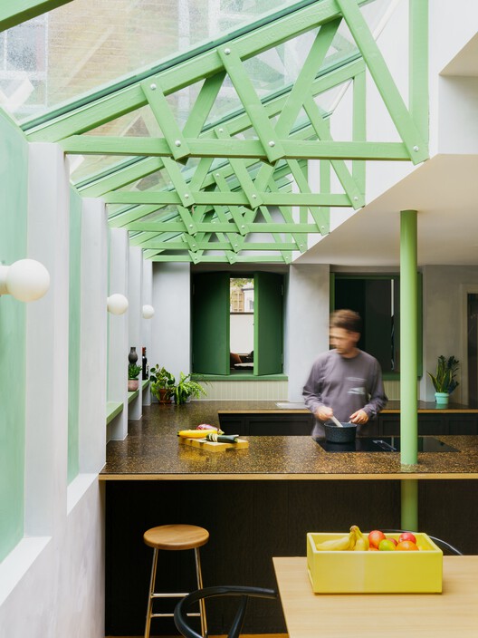 Green House / CAN – interior photography, table, window