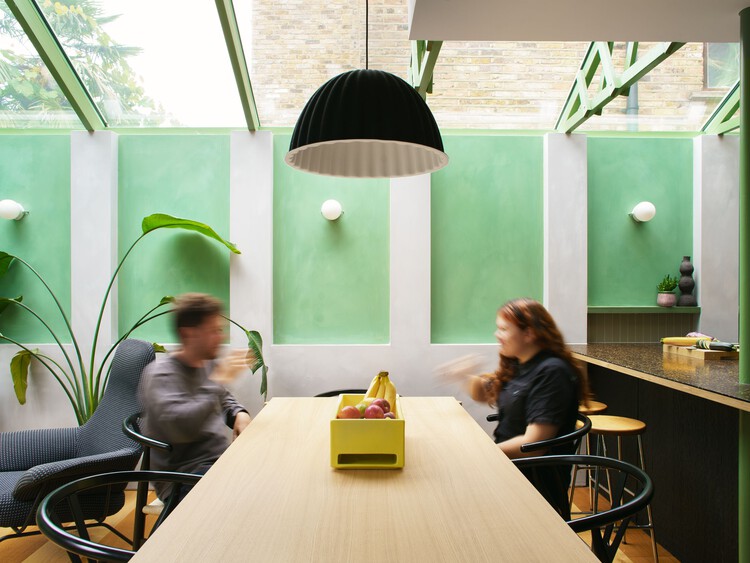 Green House / CAN – Interior photography, table, chair, window