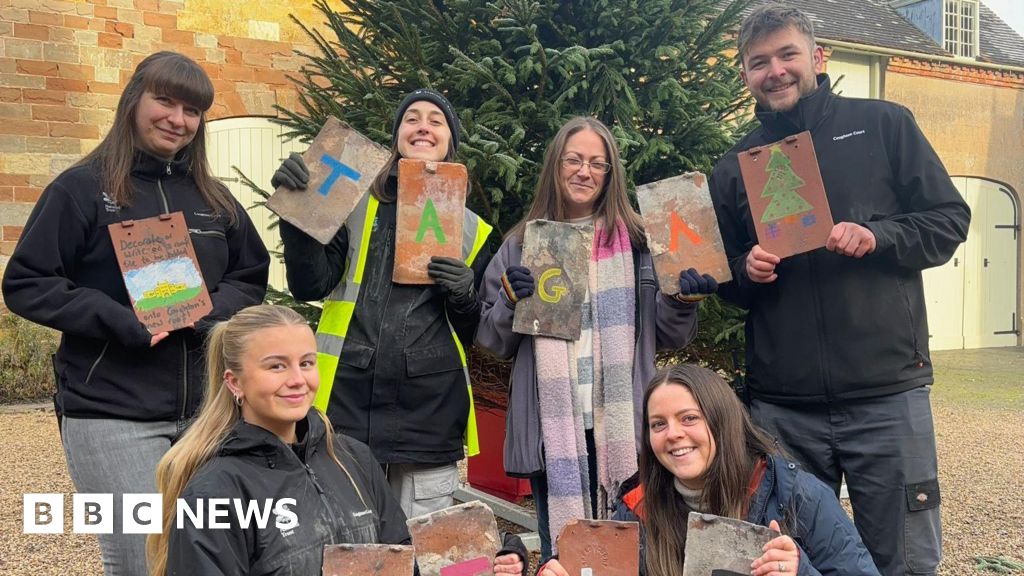 National Trust urges visitors to Coughton Court to decorate roof tiles