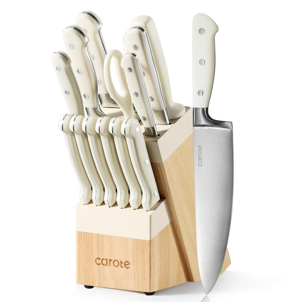 14-piece knife set with wooden block