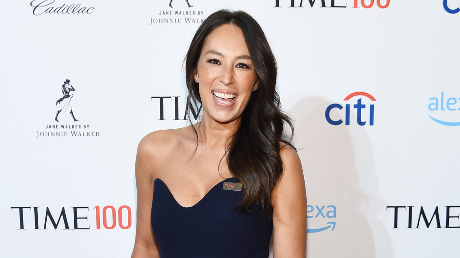 Joanna Gaines' unique cabinet design is the right place with today's trends