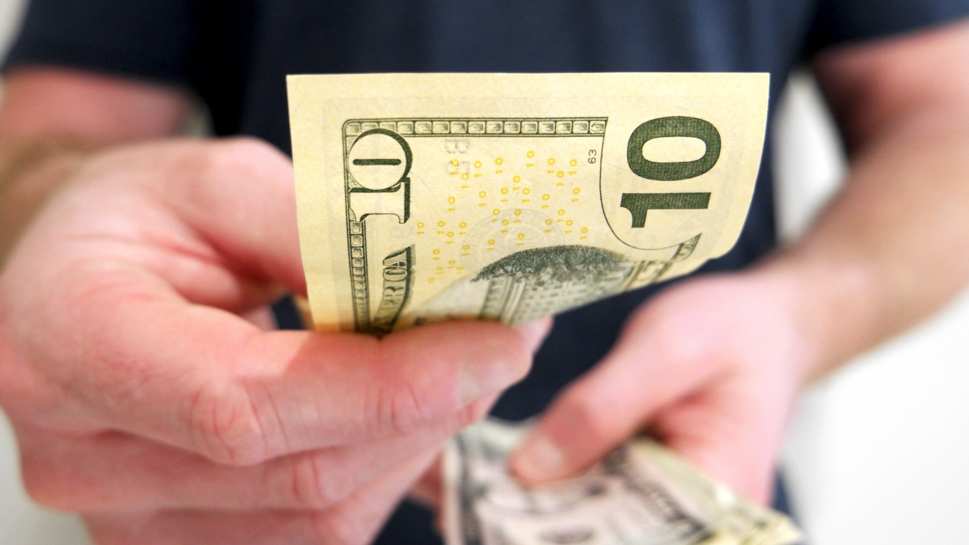Shares below 10 USD