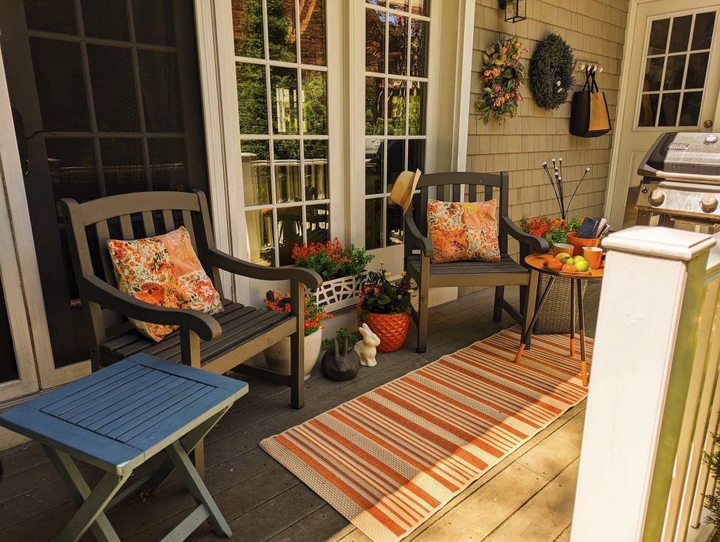 Tiny space outdoors? Transform it into an inviting retreat
