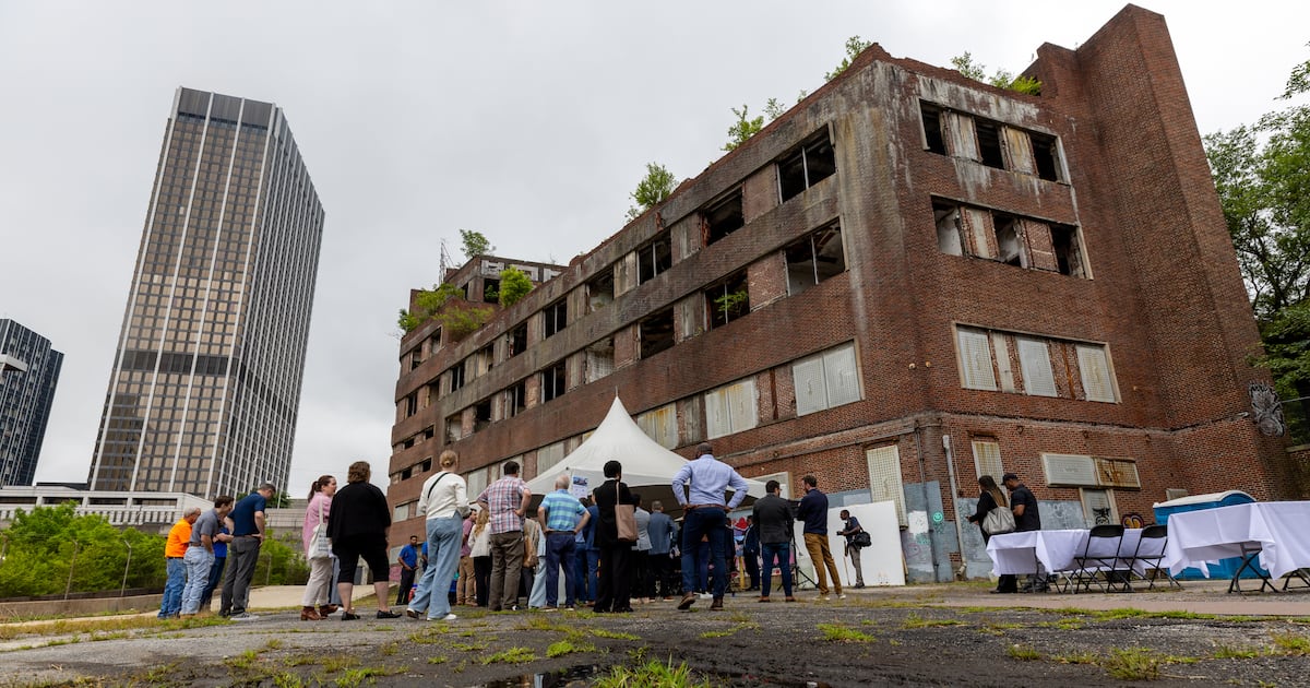 Recovery of the long -lasting building near five points begins Marta Station