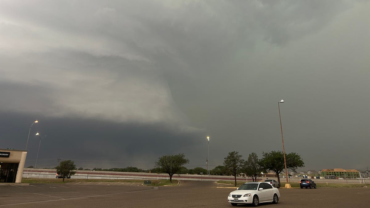 Tornado warnings First true test of the new Lubbock -Outshore Warning System