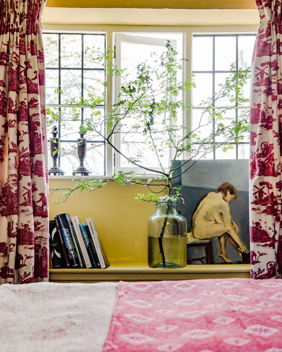 Ian Humphries window seat