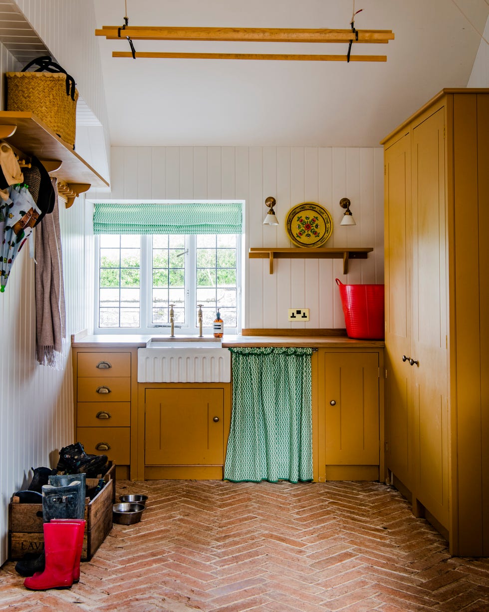 Sarah Southwell Yellow Boo Troom