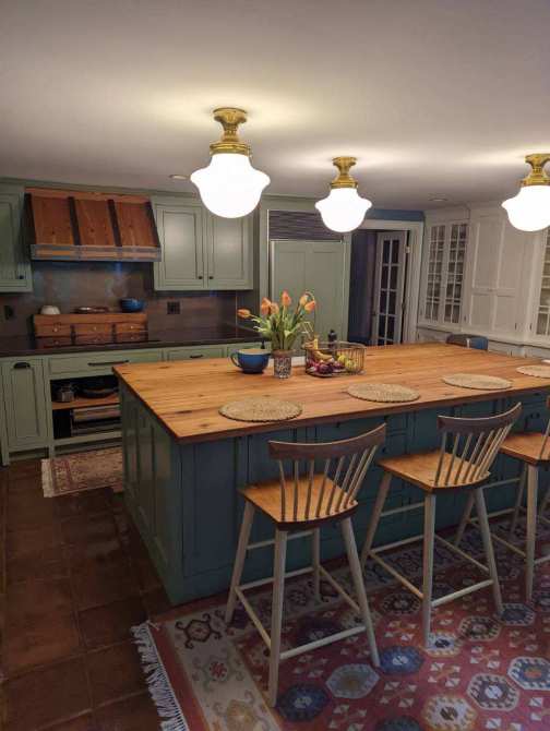 You can revise your kitchen with a small welding capital in a cost -effective way
