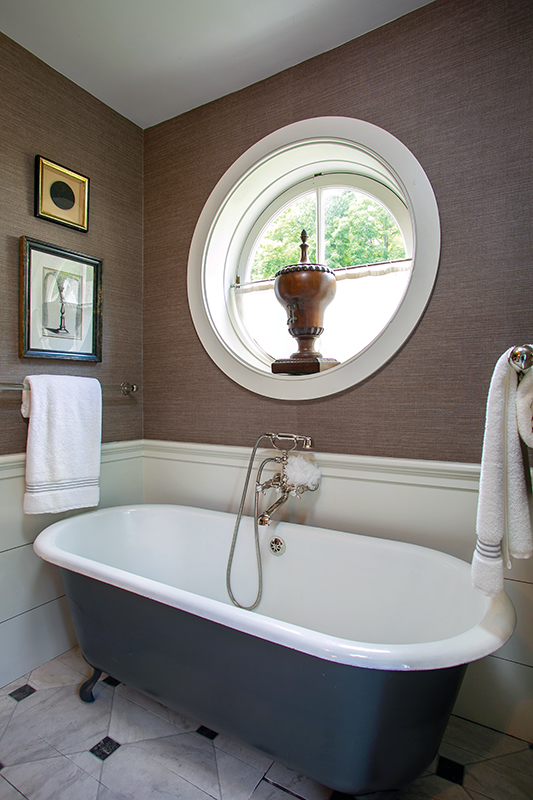 Restoration of a 250 -year -old house in Connecticut