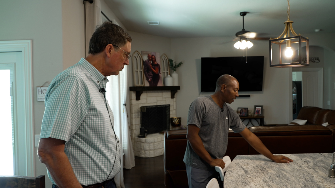 Midlothian's homeowner meets with Bloomfield founders for home problems