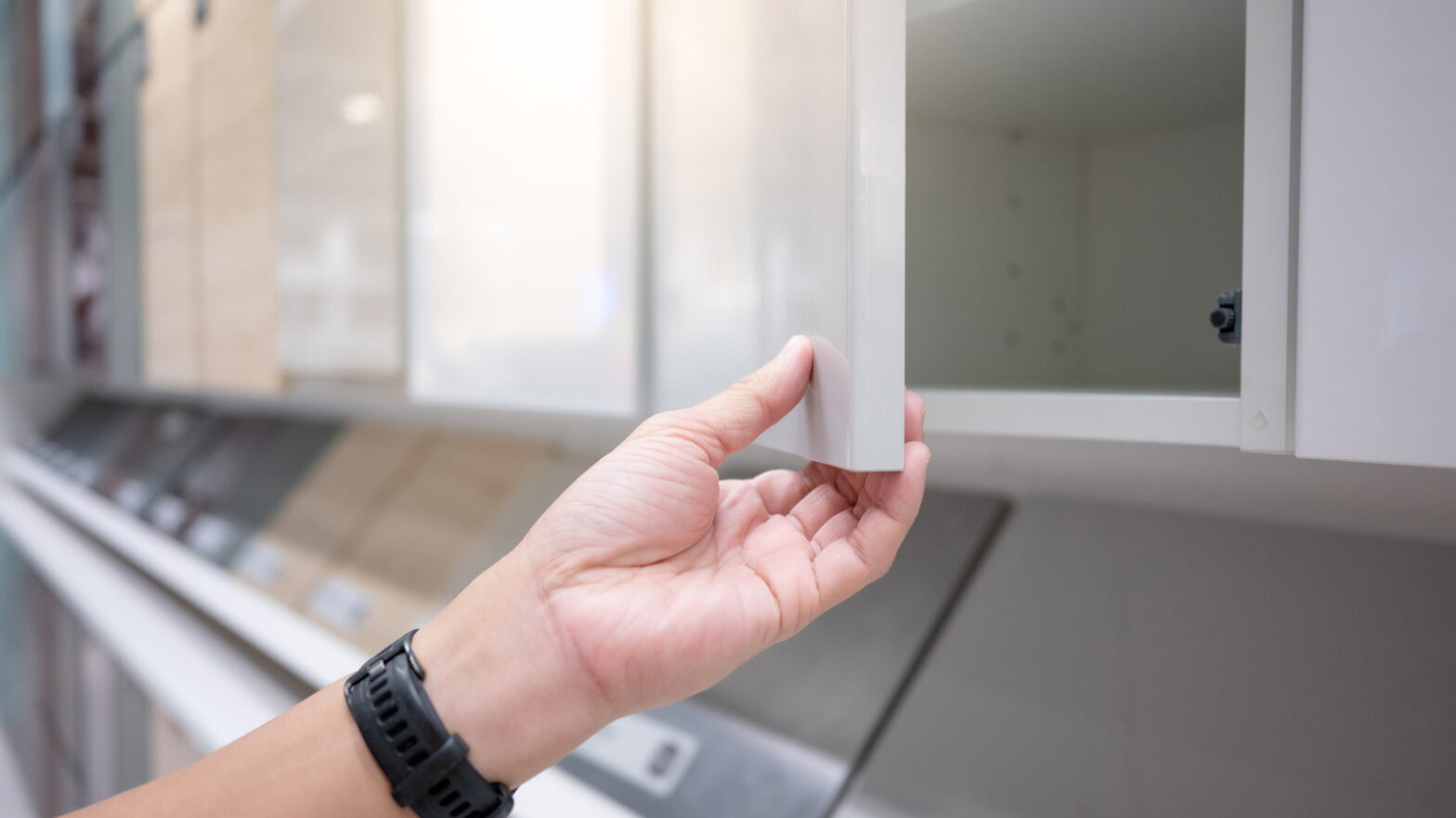 The modern trend of the farmhouse cabinet, which will be outdated in 2025