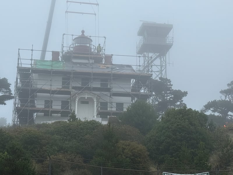 Foggy Dawn Operation returns historical lanterns in this beloved Oregon Lighthouse - here is Oregon