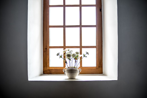 Trends in house design that balance the comfort indoors and life outdoors