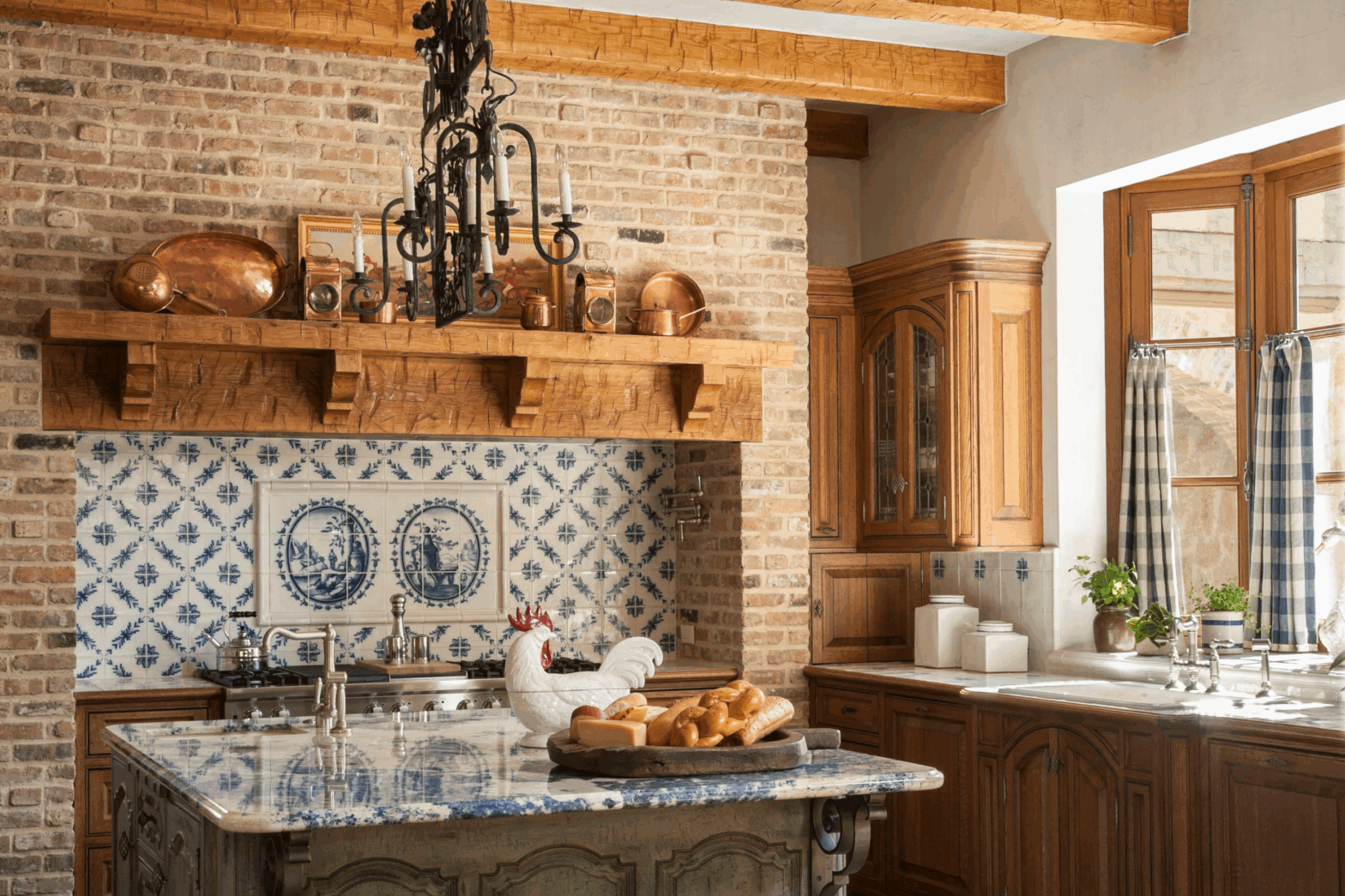 5 Retro Home Decor styles that make a comeback according to Pinterest this autumn
