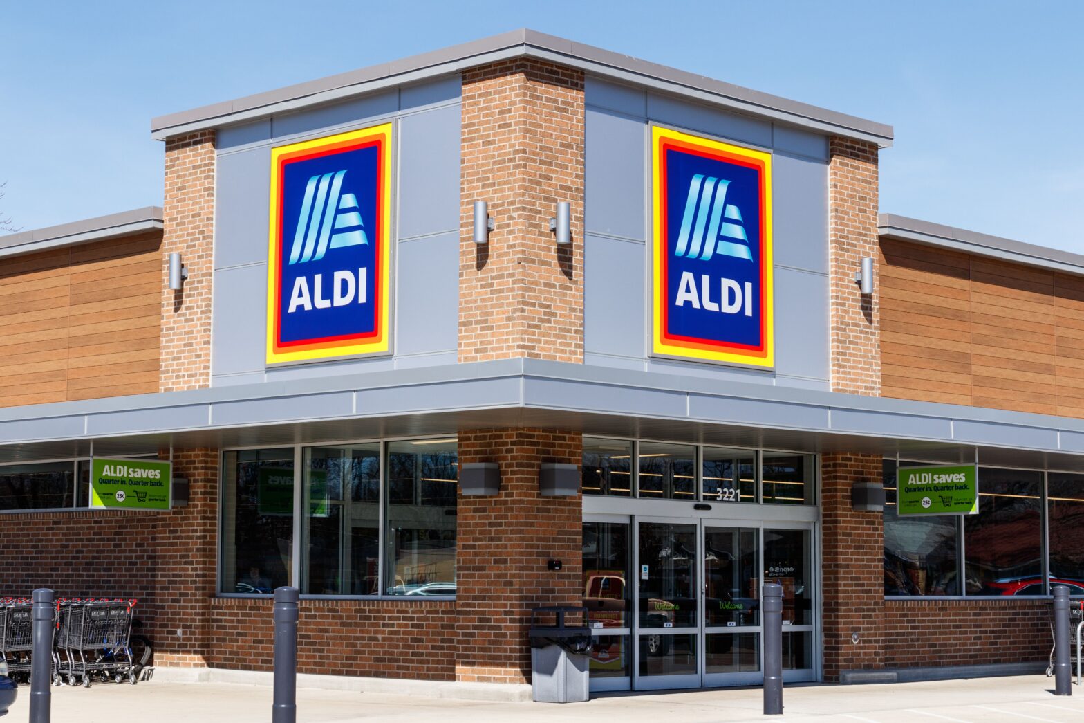 5 exterior items designer always snap Aldi when you see them