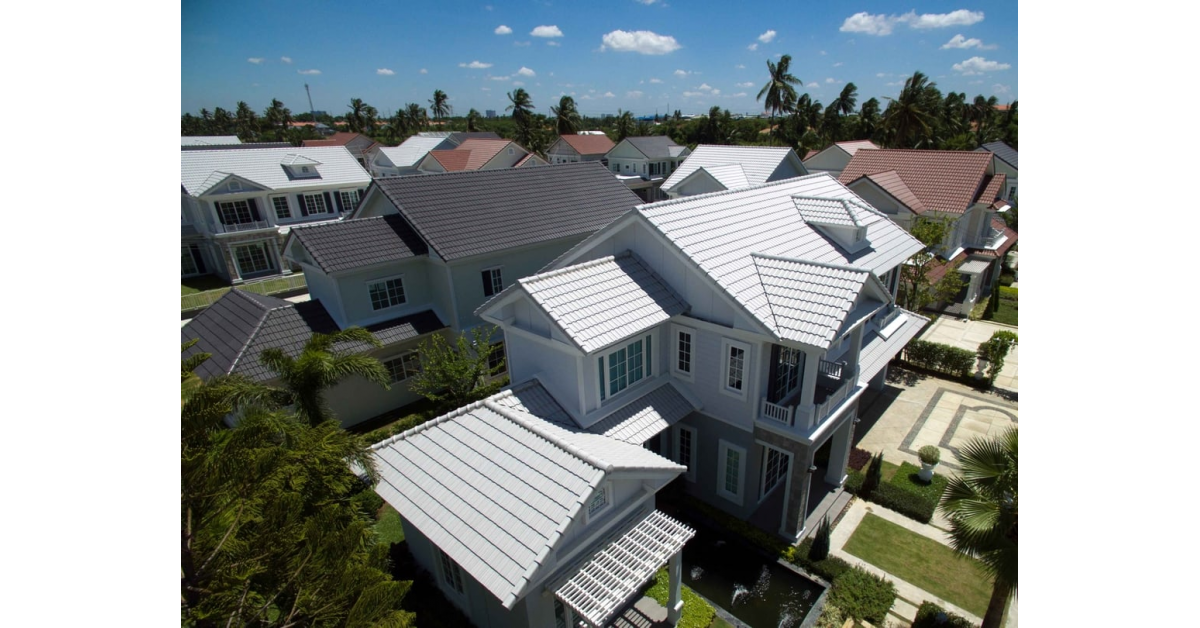 Complete roofing solutions show the long -term value of roof care plans