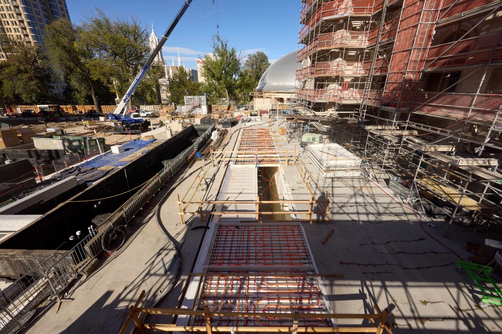 New photos of the renovation of Temple Square - September Progress