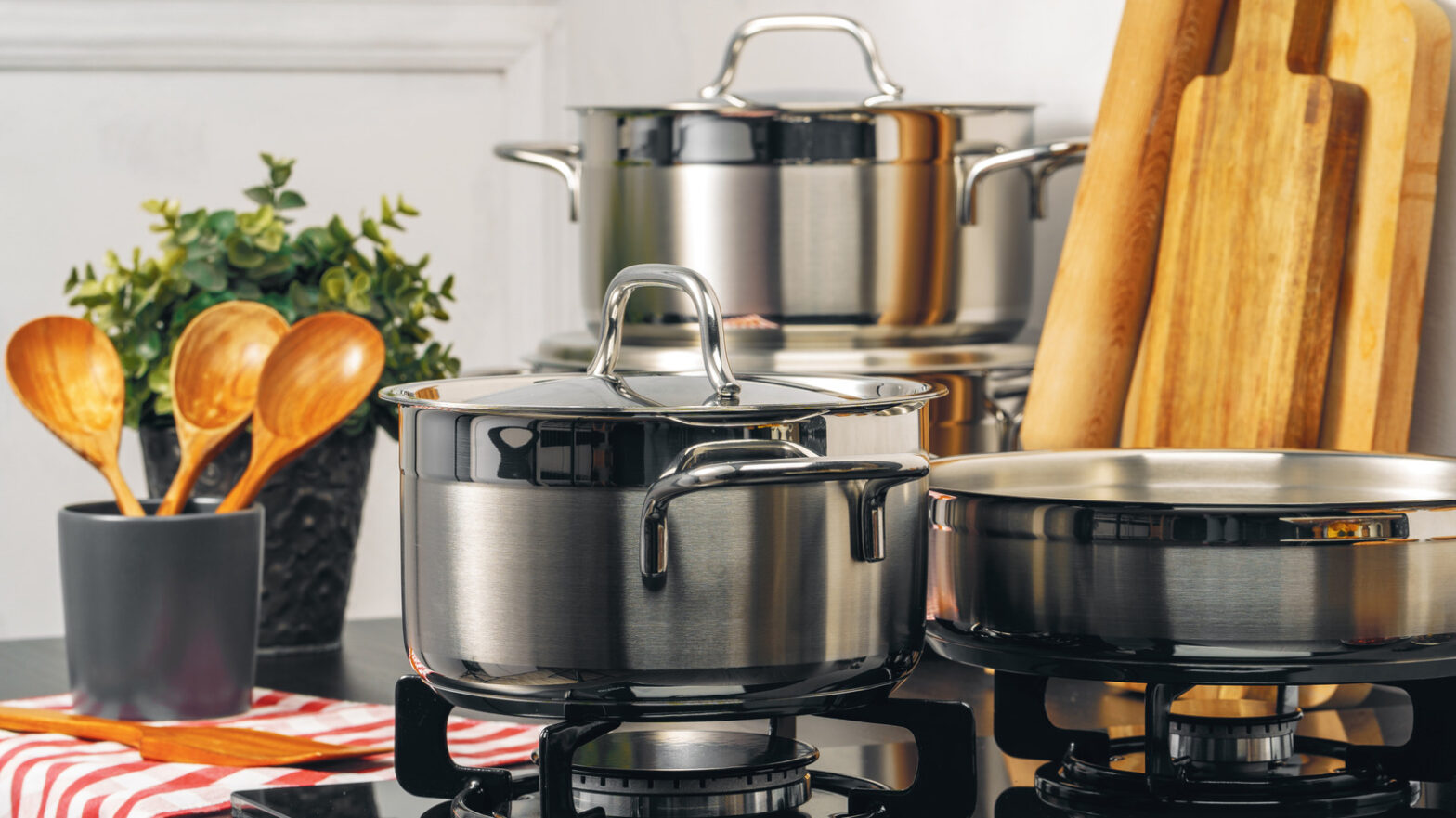Should you worry about lead in your cookware? Here is what the FDA has to say