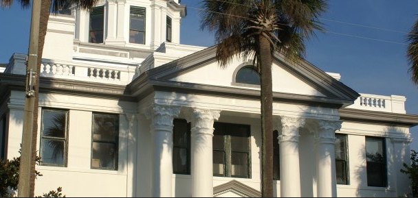 County has 800,000 US dollars plus for repairing and restoring the court building