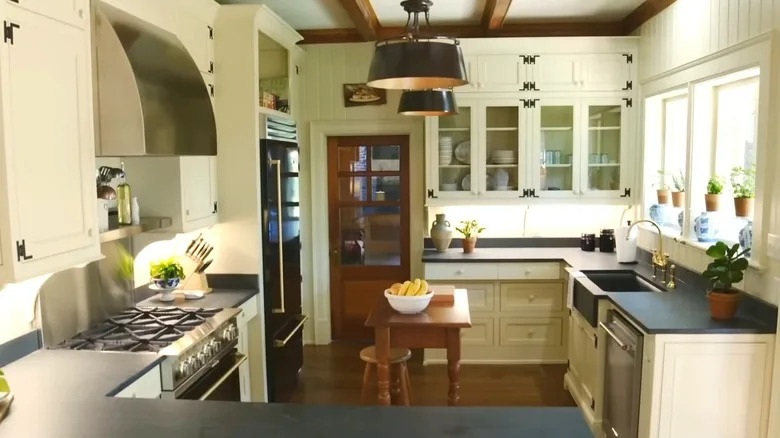 Erin and Ben Napiers renovated farmhouse kitchen