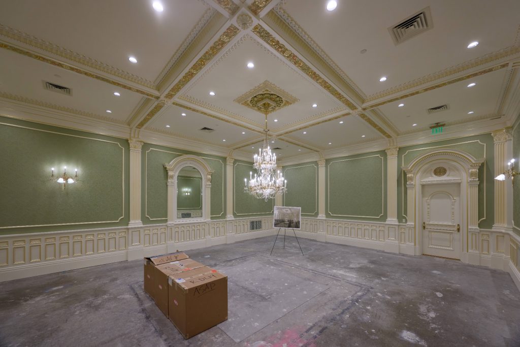 New photos of the renovation of Temple Square - September Progress