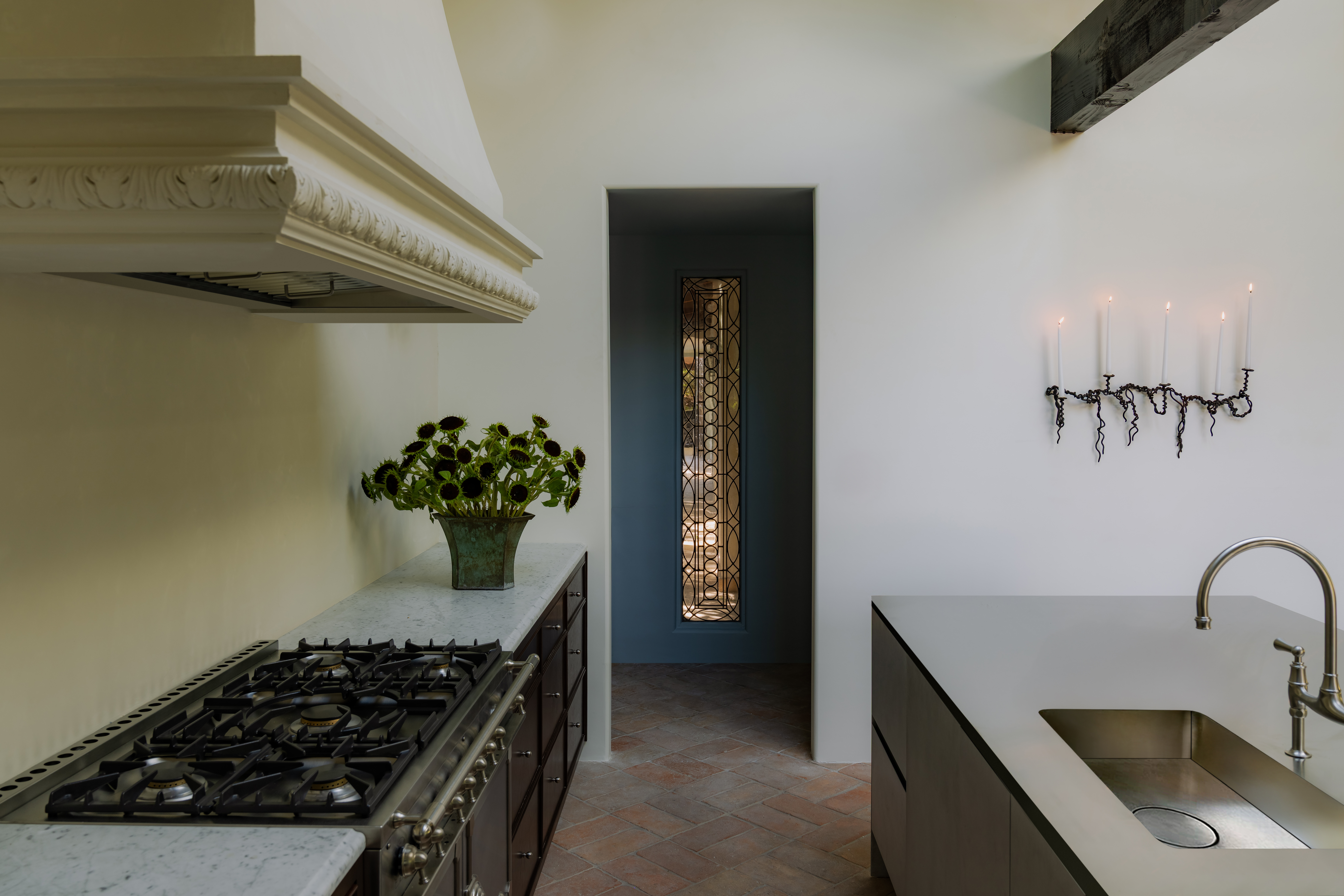 La Spanish homeland of ome Dezin renovated