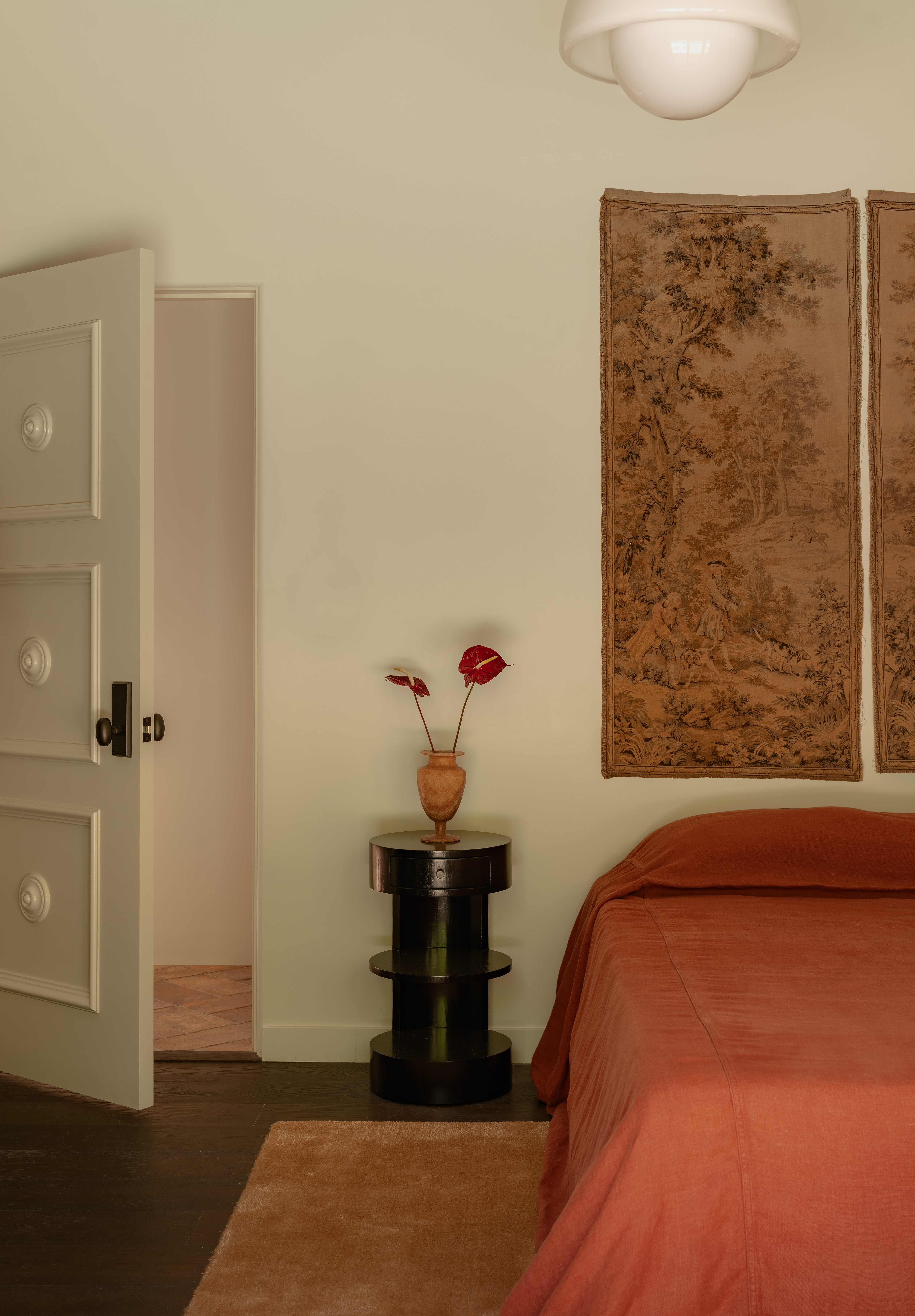 La Spanish homeland of ome Dezin renovated