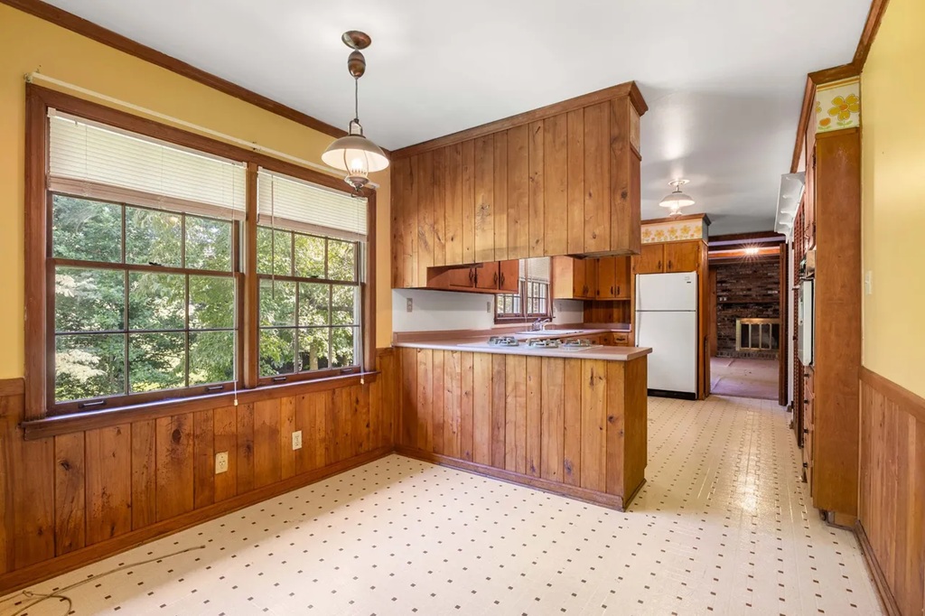 'Stranger Things' home for sale in Atlanta: The Wheeler family home is listed for $350,000