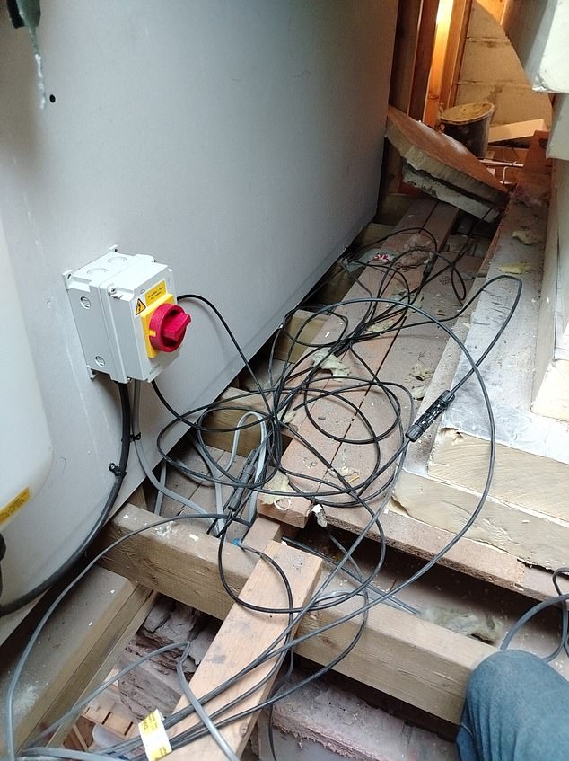 A photo of the solar air heat pumps after installation shows the negligence of the assembly