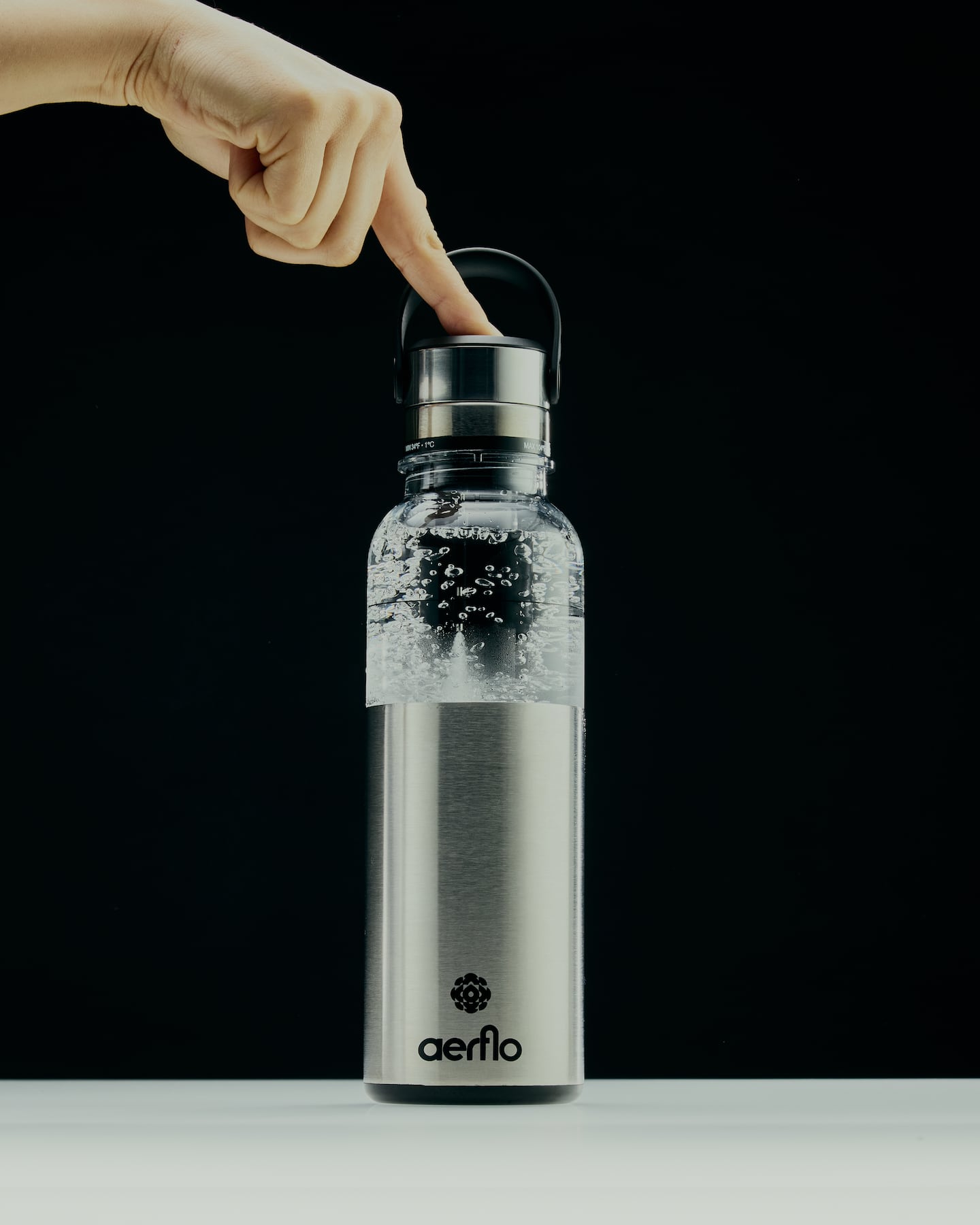 Aerflo is an on-the-go soda maker that is affordable, environmentally friendly and practical