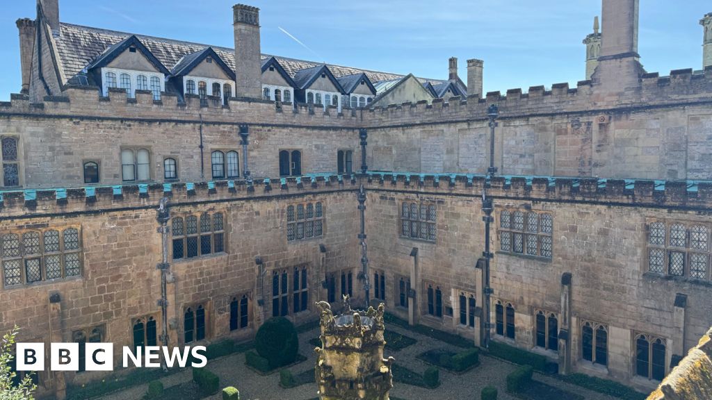 Newstead Abbey: Lord Byron's former home receives £100,000 in repairs