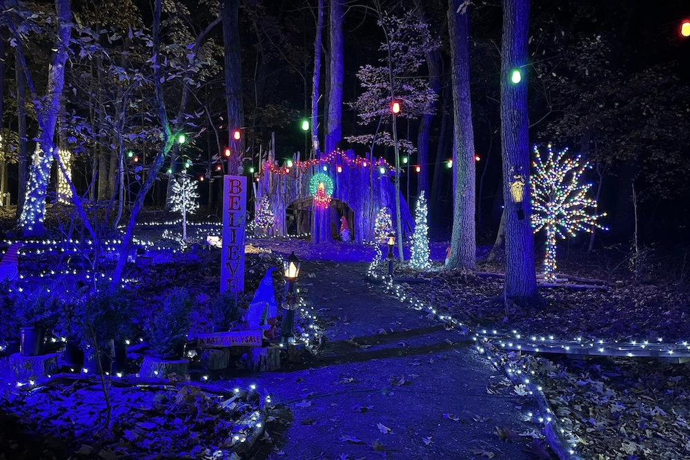 Holiday Lights Guide 2025: 13 Places to See Twinkling Light Displays in the Pittsburgh Area