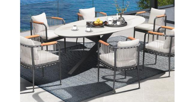 Express Garden is expanding its China-based offering of aluminum outdoor dining sets for hotel projects